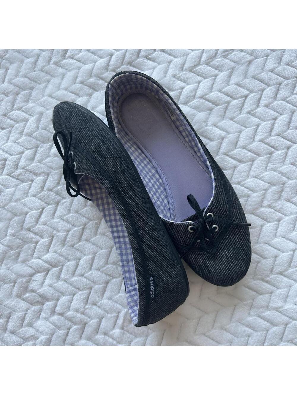 Purple and grey flats with white/purple gingham lining #denim #gingham